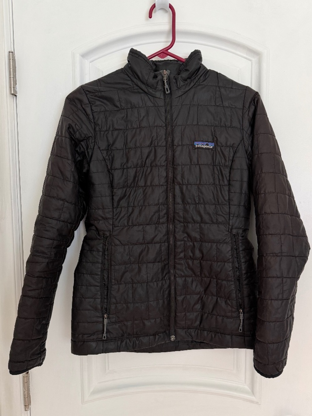 Black Patagonia puffer jacket XS